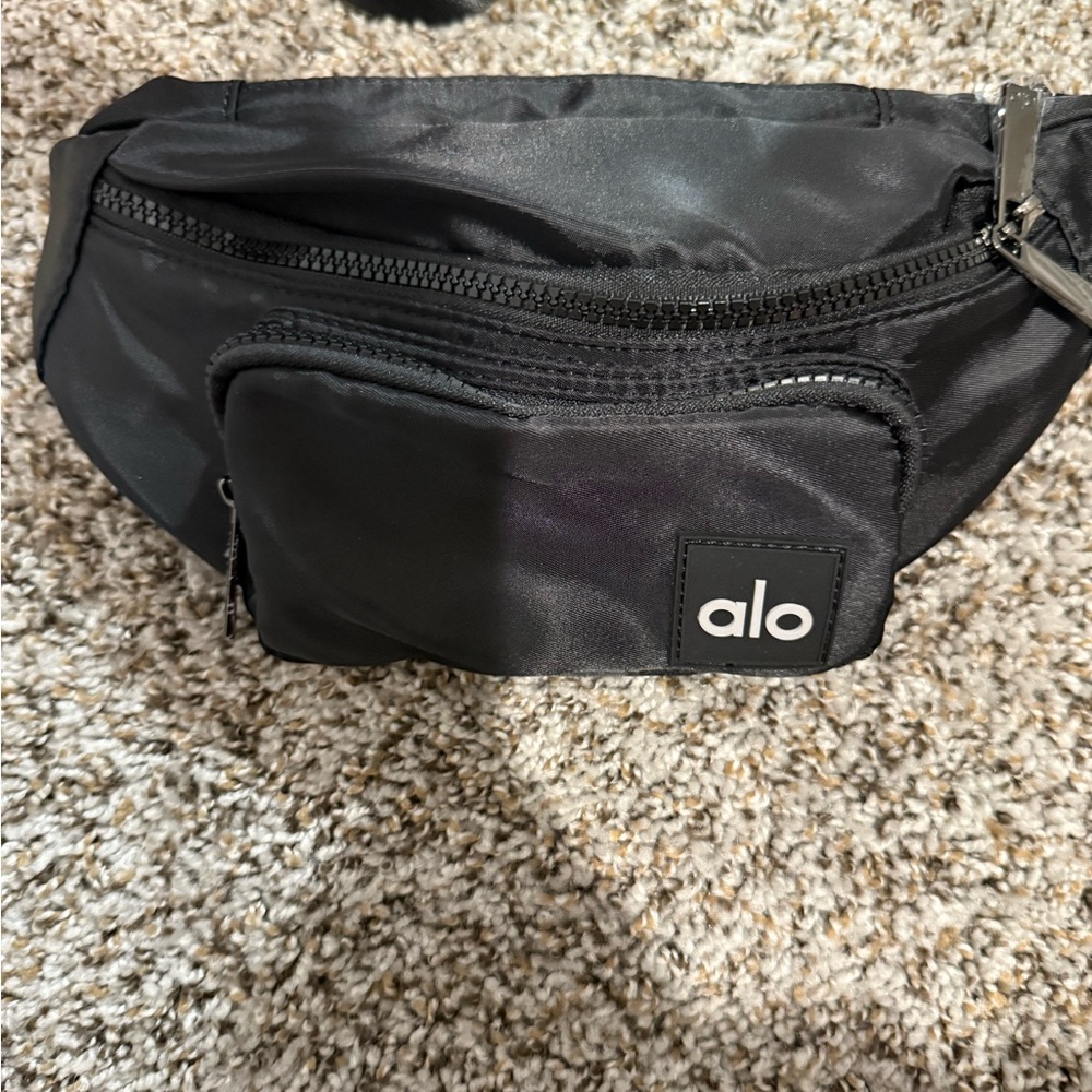ALO Yoga Black Belt Bag for Men